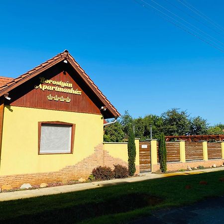 Borostyan Apartmanhaz Mórahalom Extérieur photo