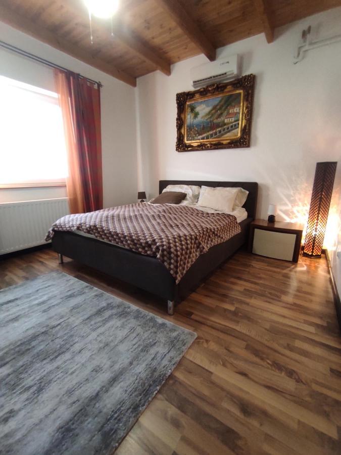 Borostyan Apartmanhaz Mórahalom Extérieur photo