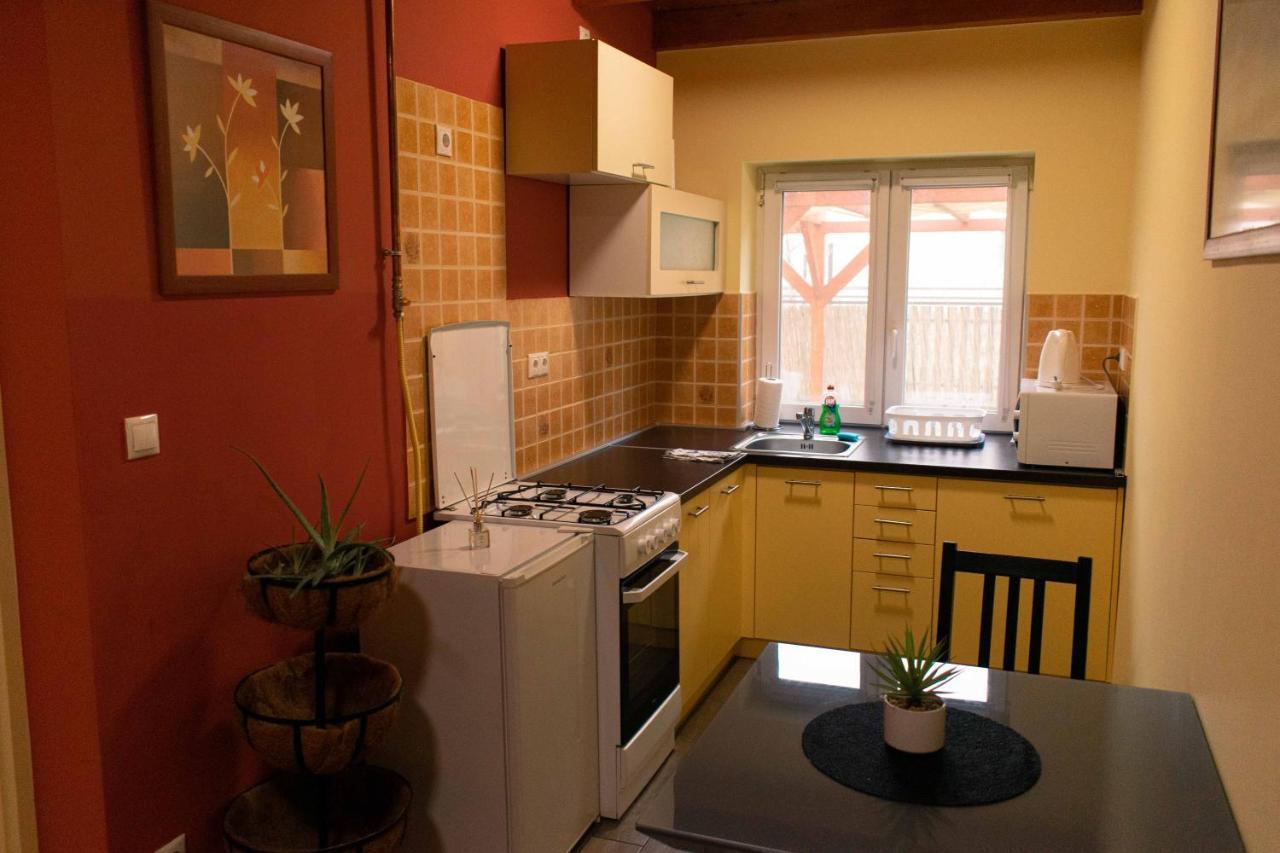 Borostyan Apartmanhaz Mórahalom Extérieur photo