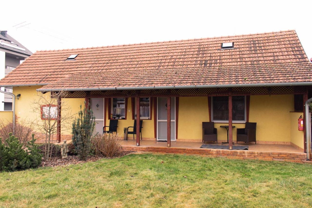 Borostyan Apartmanhaz Mórahalom Extérieur photo