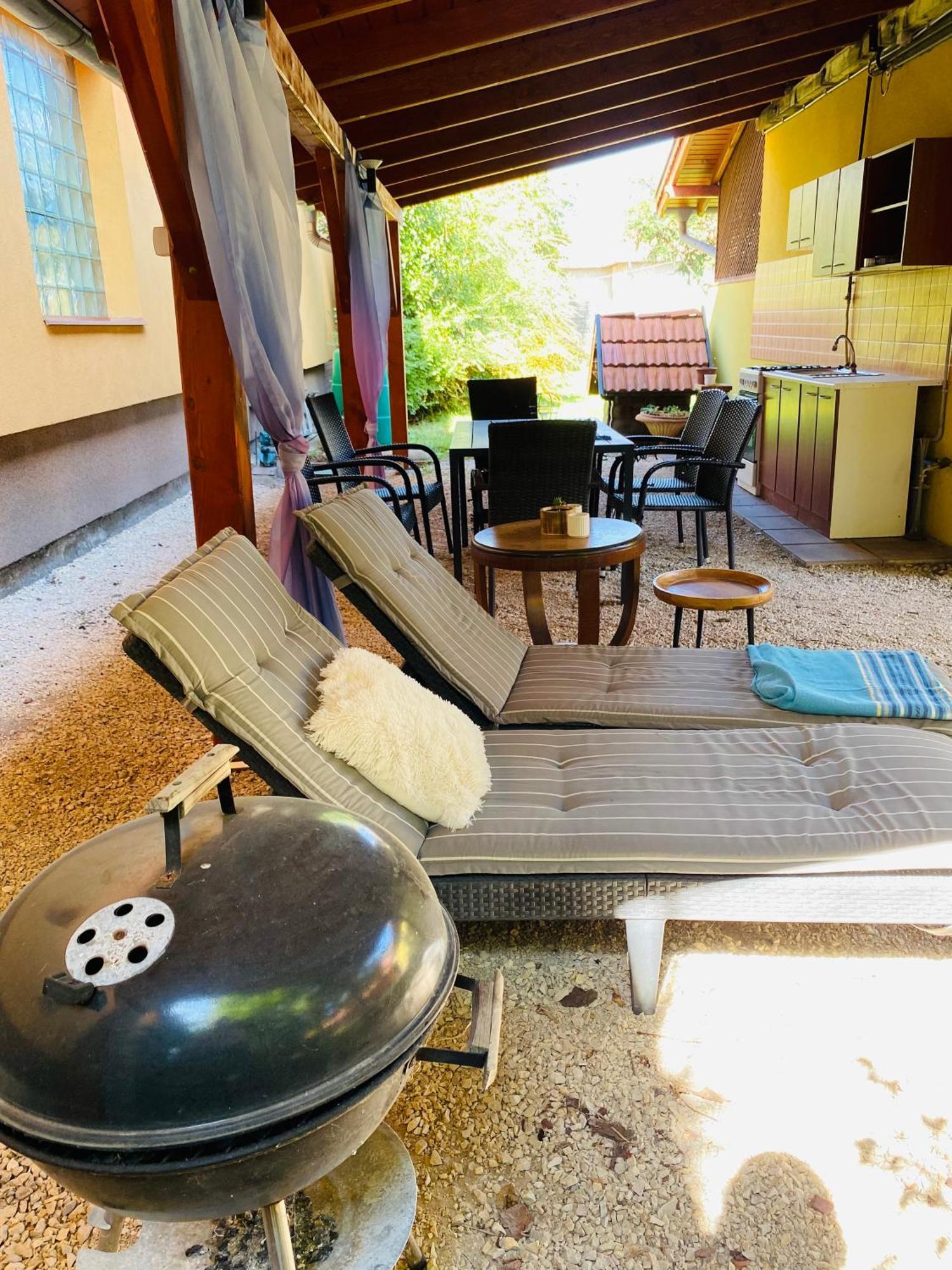 Borostyan Apartmanhaz Mórahalom Extérieur photo