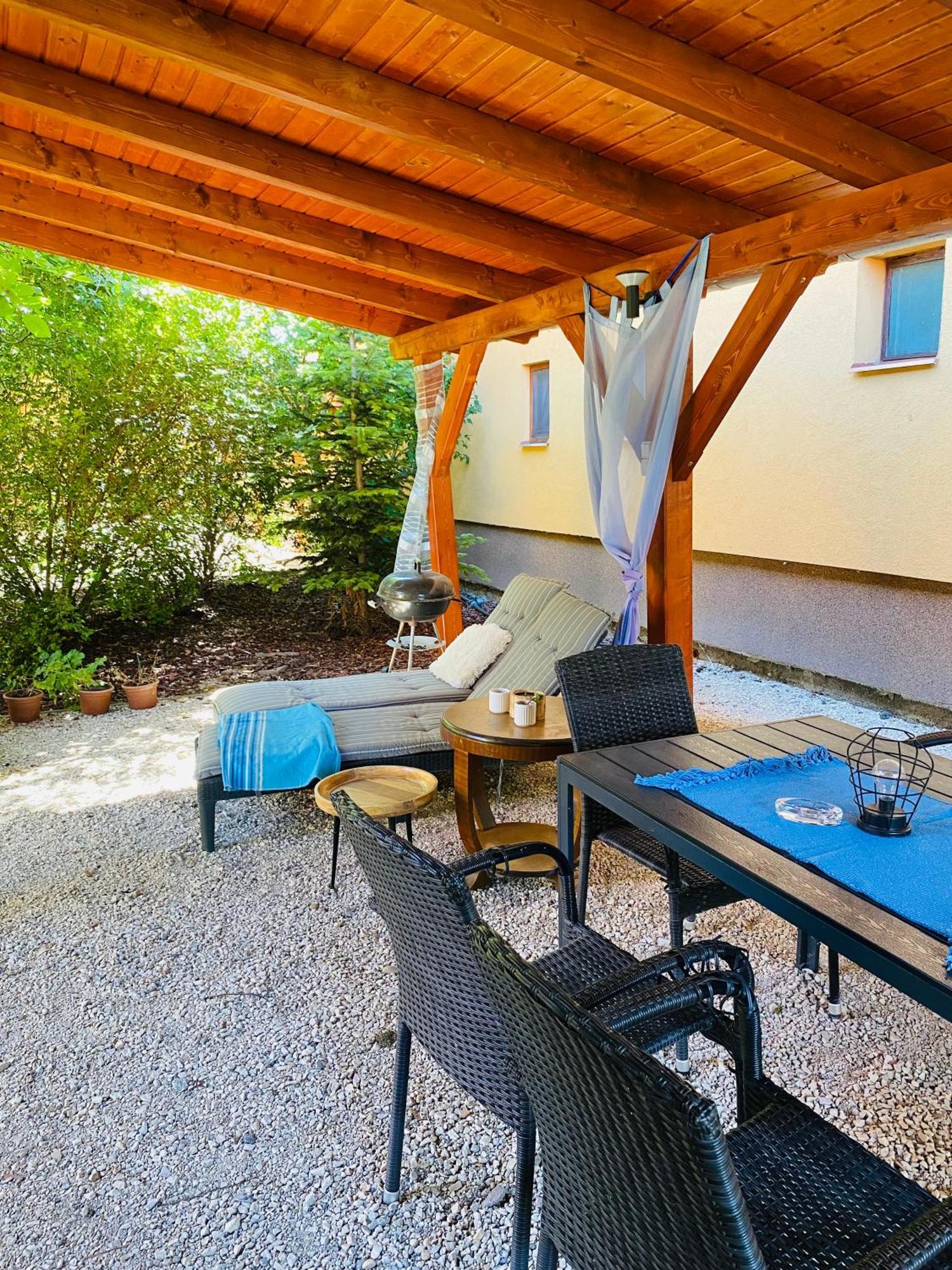 Borostyan Apartmanhaz Mórahalom Extérieur photo