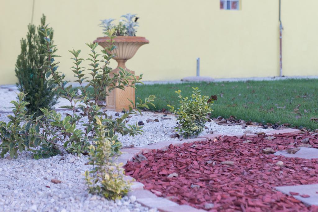 Borostyan Apartmanhaz Mórahalom Extérieur photo